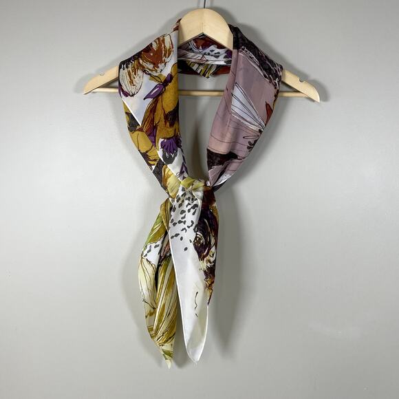 CHICO'S  Floral 100% Silk Scarf Luxury Celebration Cottage Boho Nonnacore - Picture 6 of 7